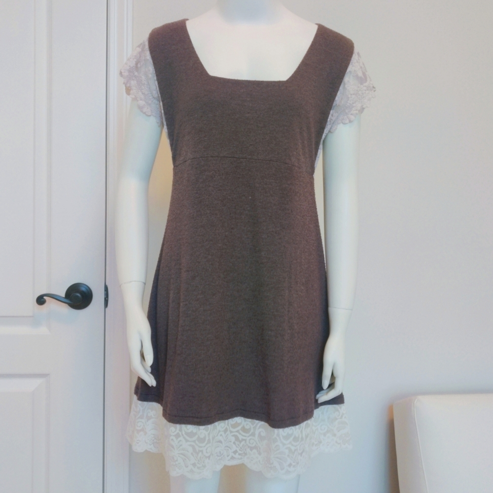 Kimchi Blue Large Taupe + White Lace Dress